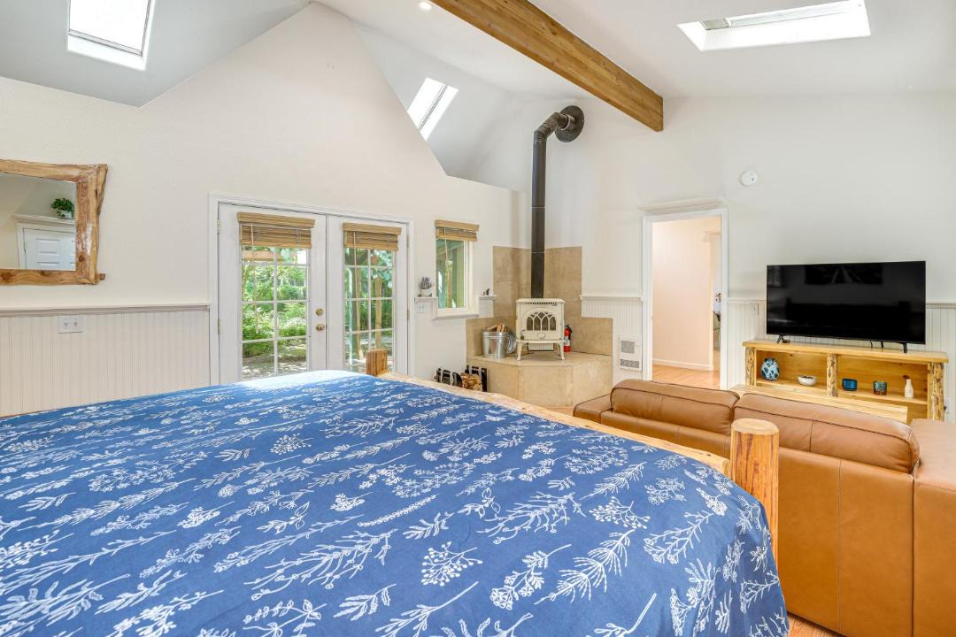 Photo of Bedroom in Belknap Springs