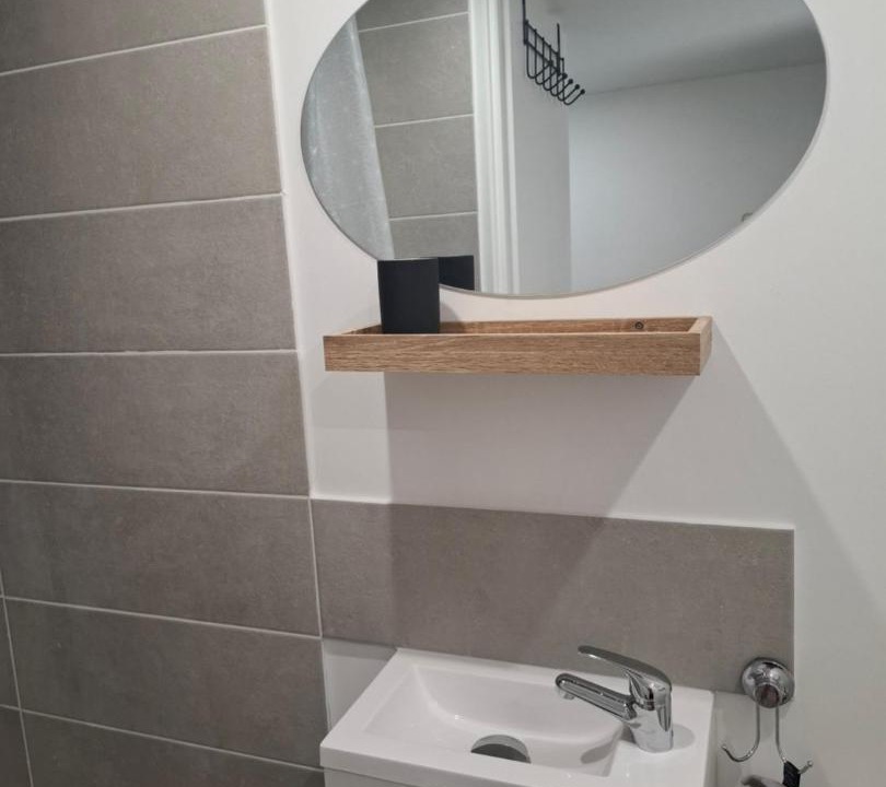 Photo of Bathroom in La Cote-Saint-Andre