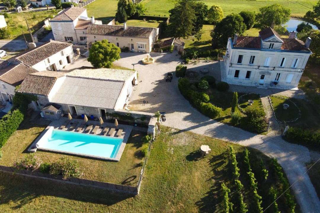 Photo of Others in Verac