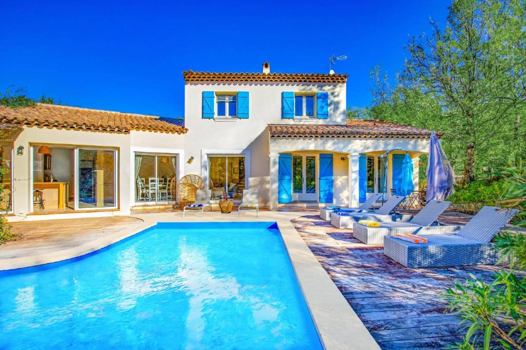 Photo of Others in Mons