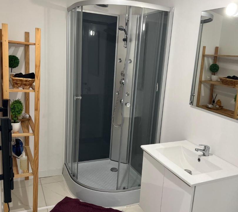 Photo of Bathroom in Ligny-le-Ribault
