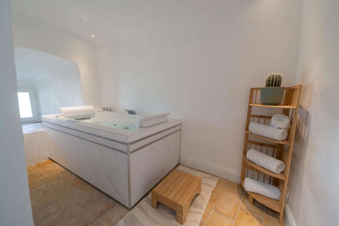 Photo of Bathroom in Rochemaure