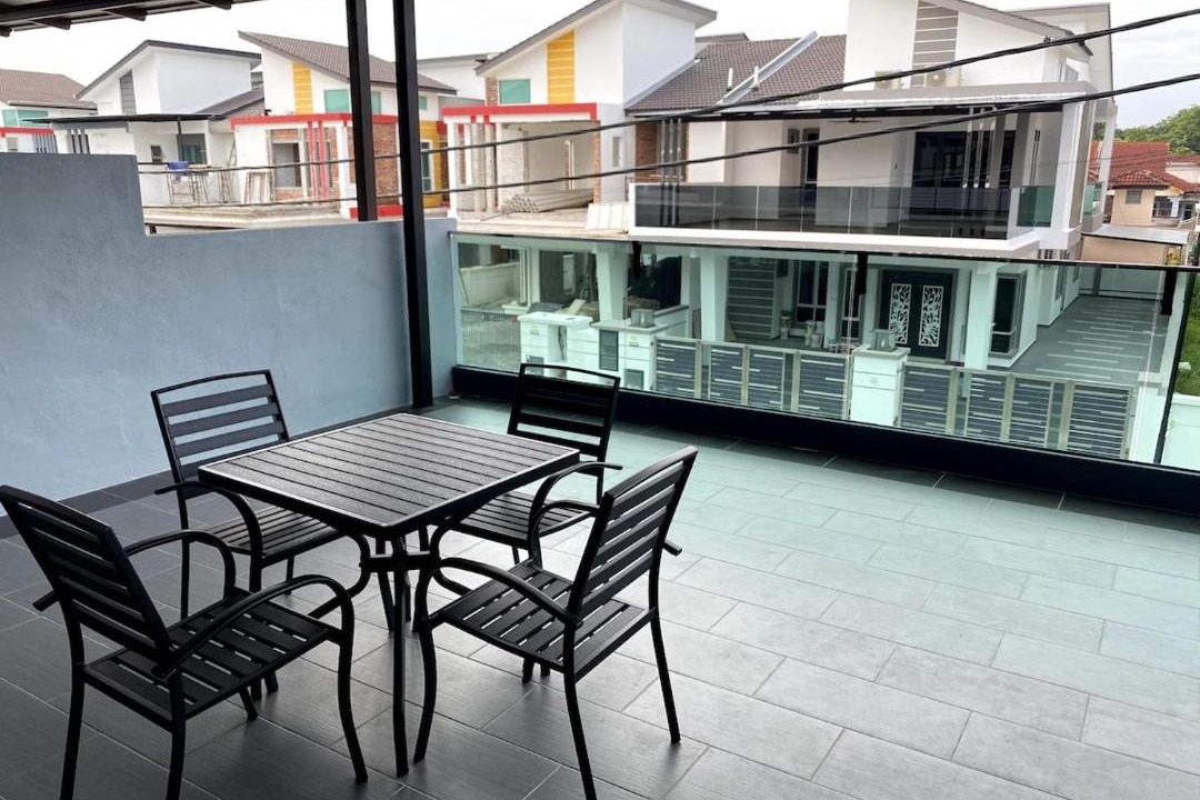 Photo of Patio Balcony in Teluk Intan