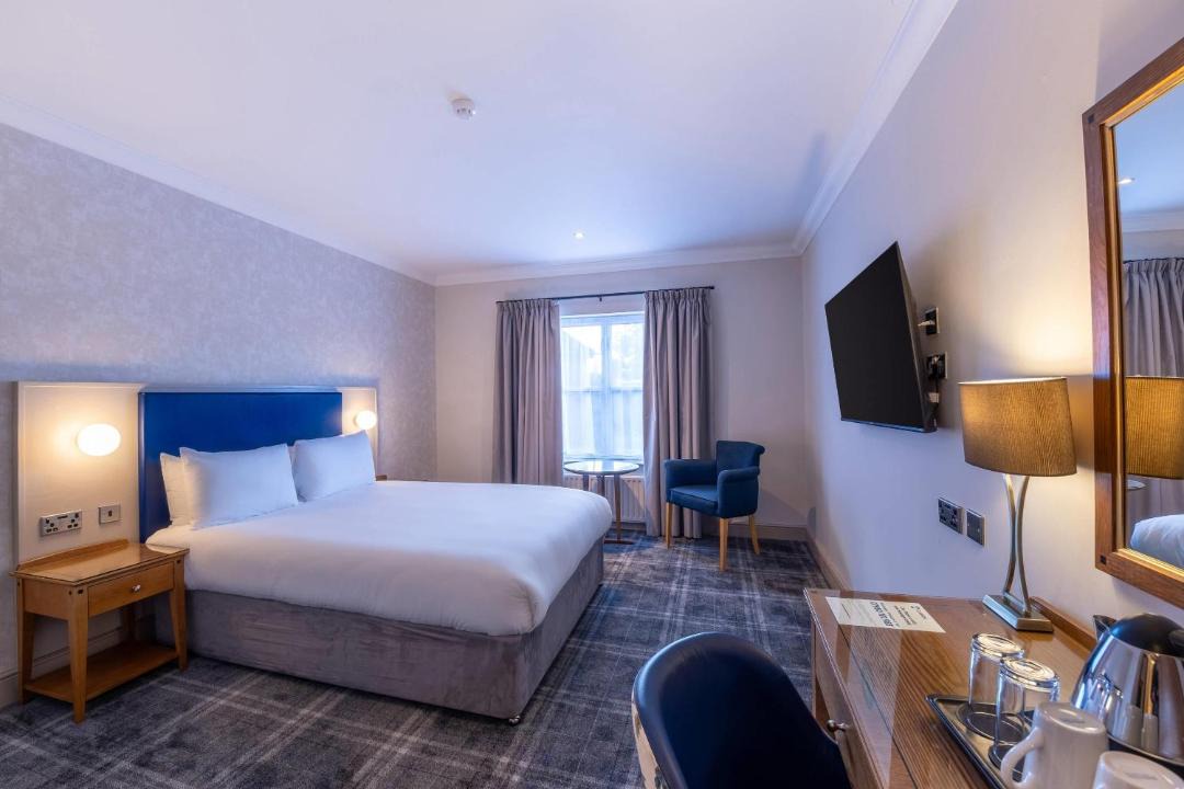 Photo of Bedroom in Charlecote