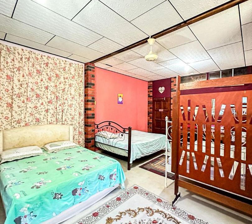 Photo of Bedroom in Teluk Kumbar
