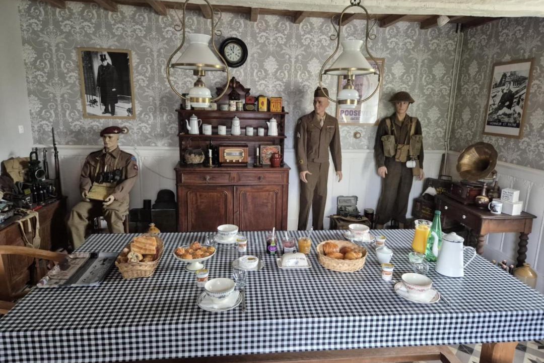 Photo of Others in Auxais