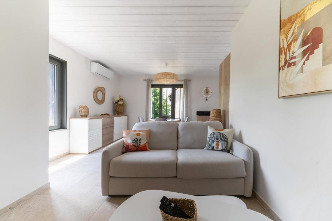 Photo of Others in Billy