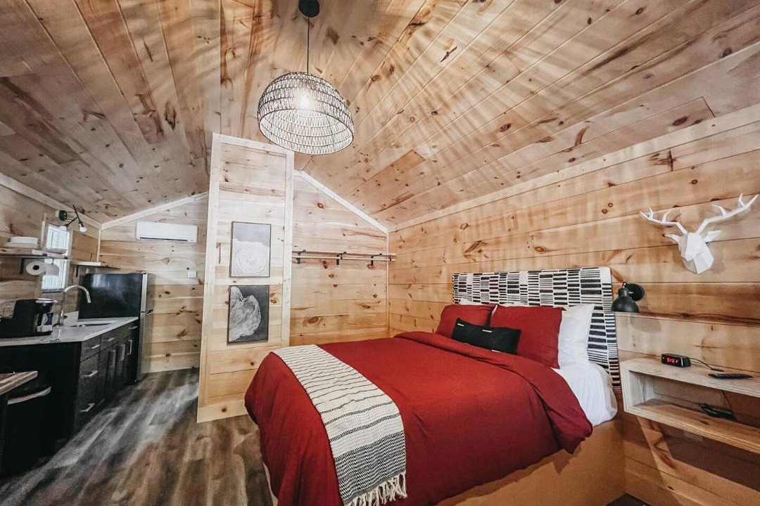 Photo of Bedroom in Hartwell