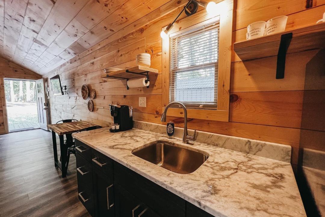 Photo of Others in Hartwell