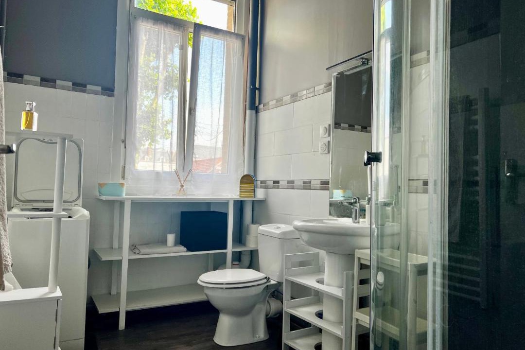 Photo of Bathroom in Saint-Quentin