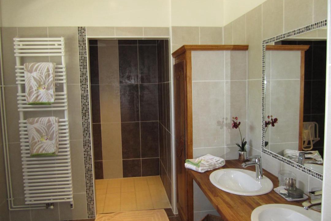 Photo of Bathroom in Nouans-les-Fontaines