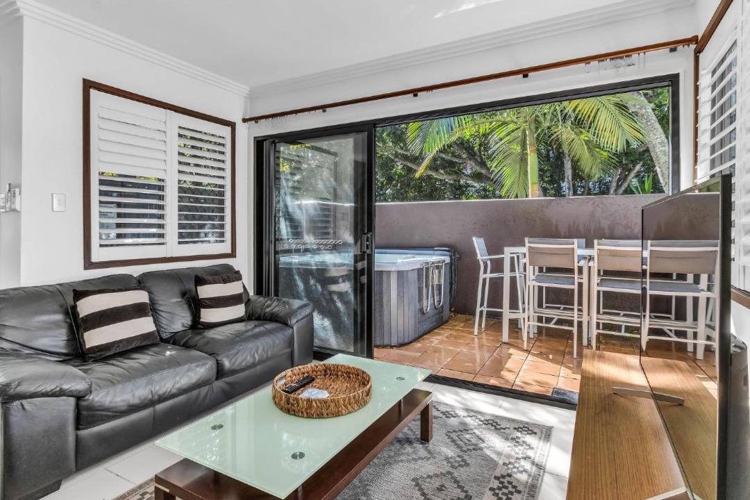 Photo of Others in Hastings Point