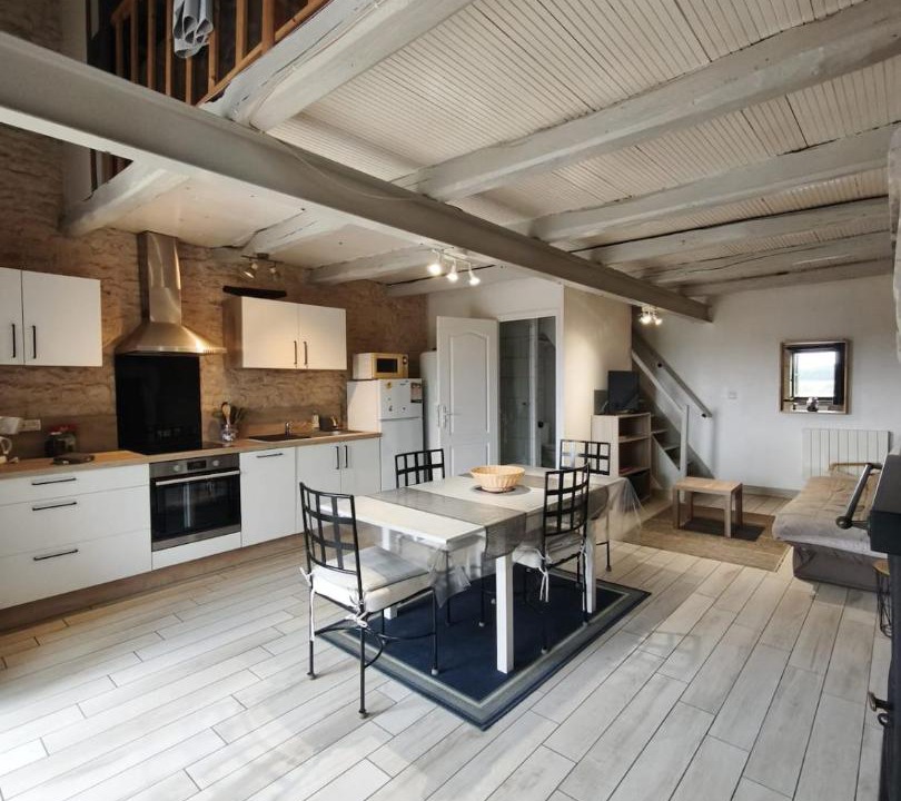 Photo of Others in Linazay