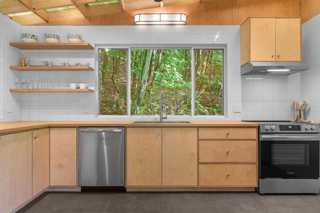 Photo of Kitchen in Delancey