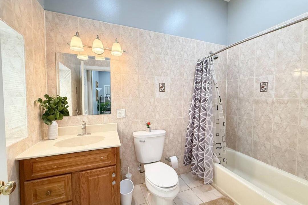 Photo of Bathroom in North Bergen