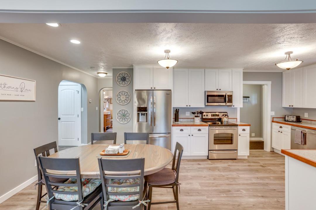 Photo of Kitchen in Maple City