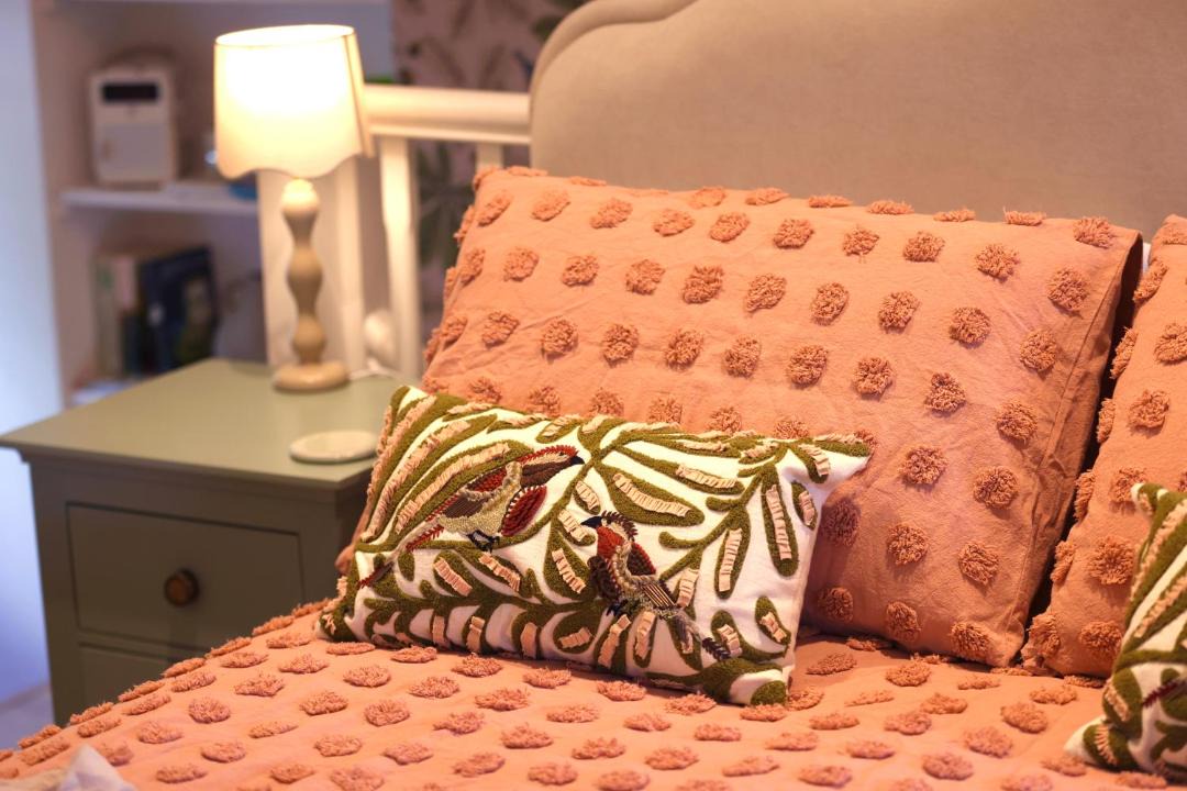 Photo of Others in South Leigh