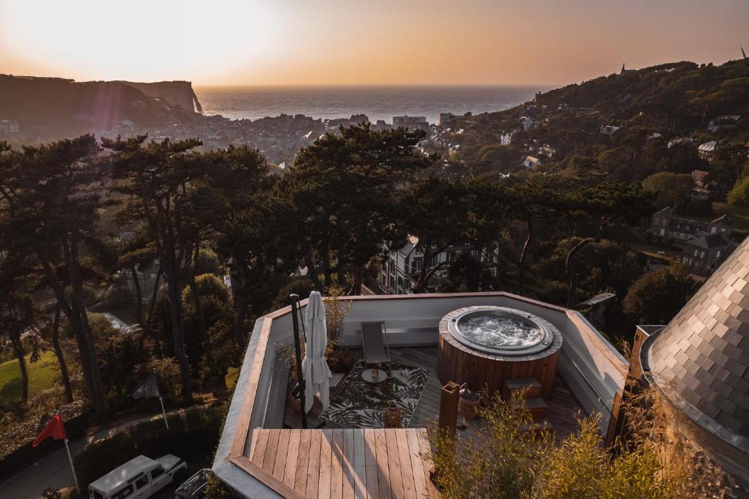 Photo of Others in Etretat