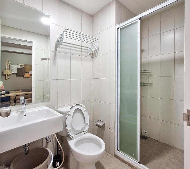 Photo of Bathroom in Chinatown