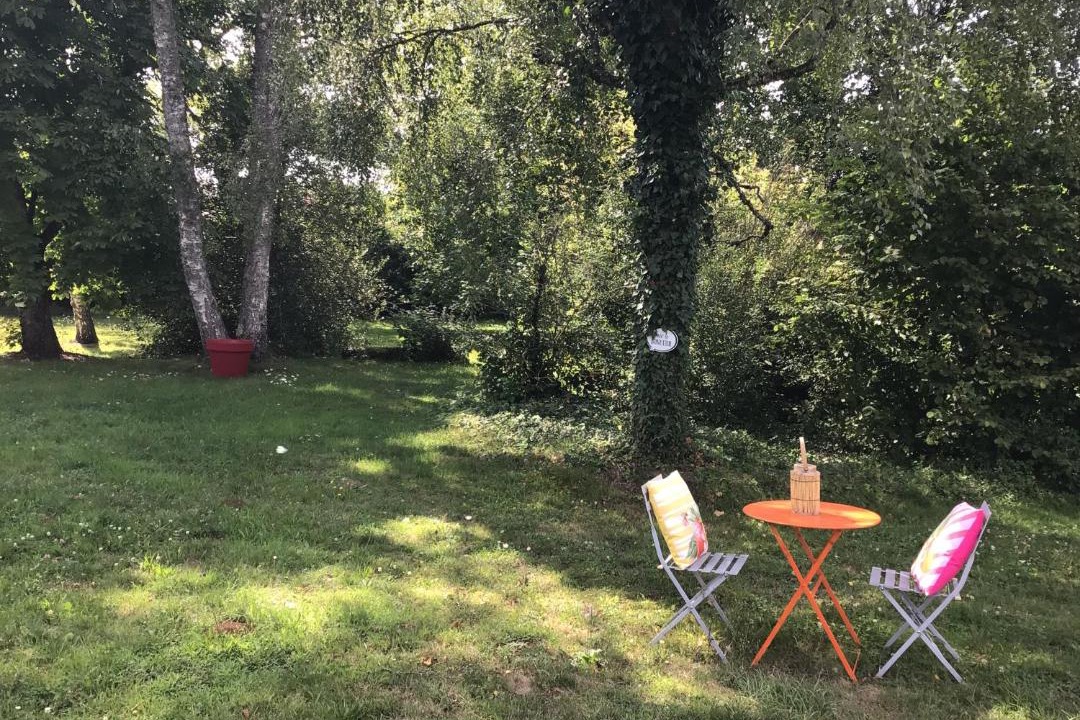 Photo of Others in Le Fied