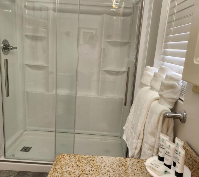 Photo of Bathroom in Phil Campbell