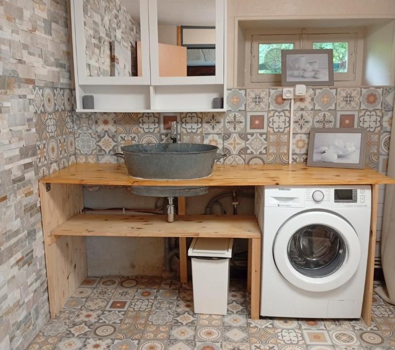 Photo of Others in Les Isles-Bardel