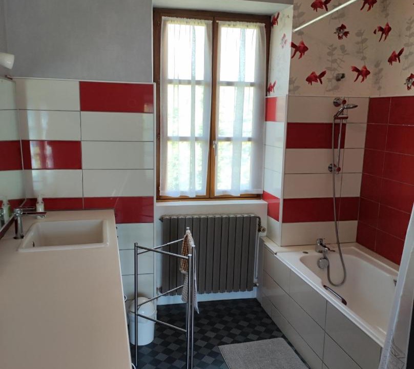 Photo of Bathroom in Grozon