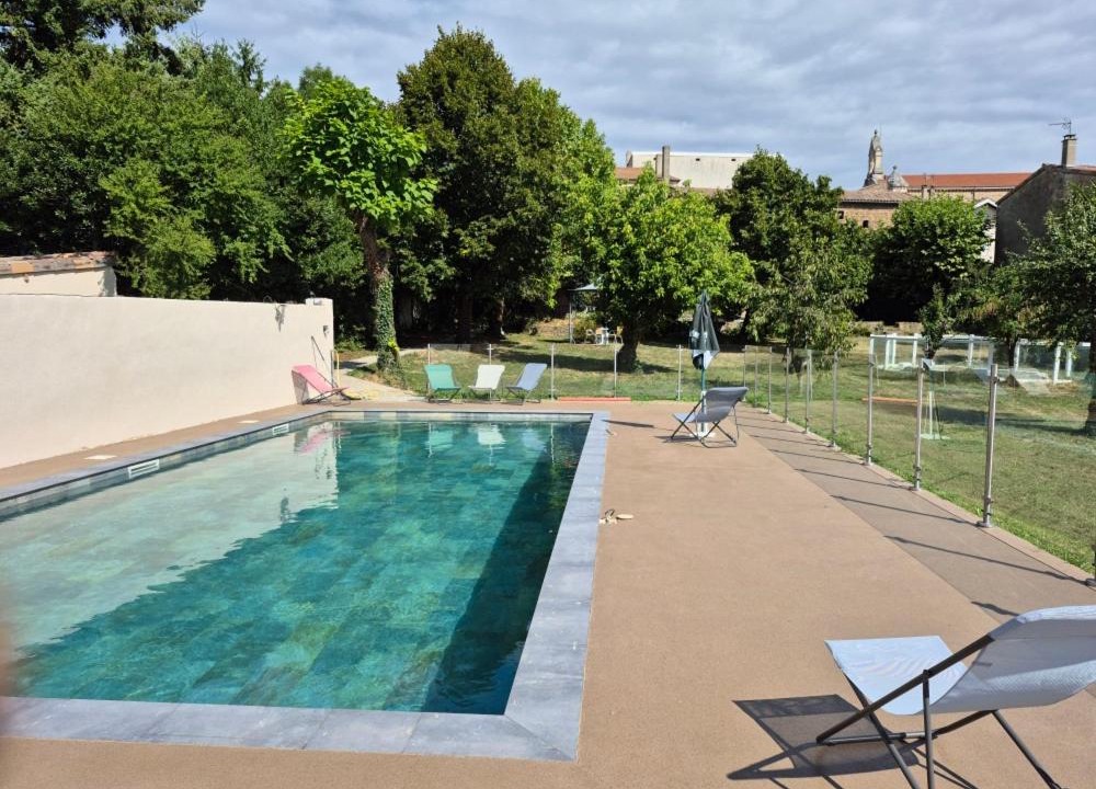 Photo of Others in Maclas