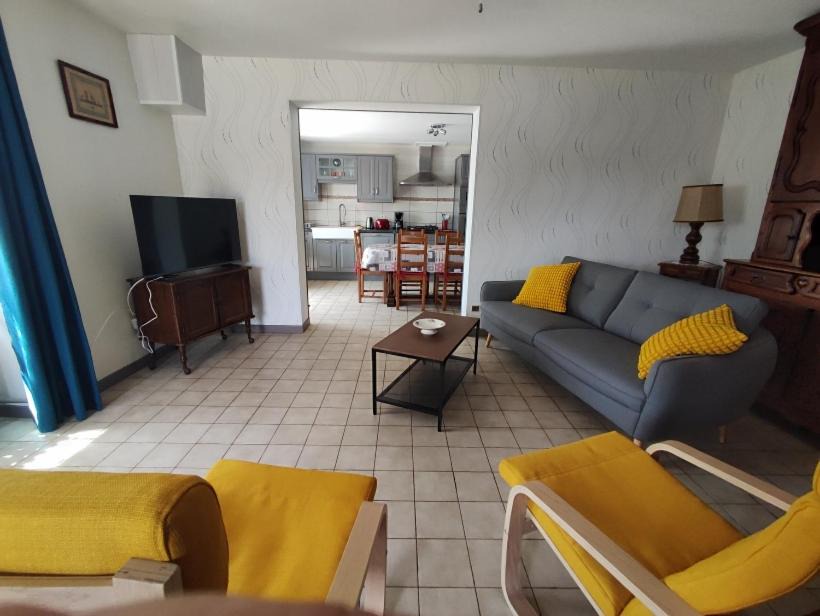 Photo of Others in Grozon