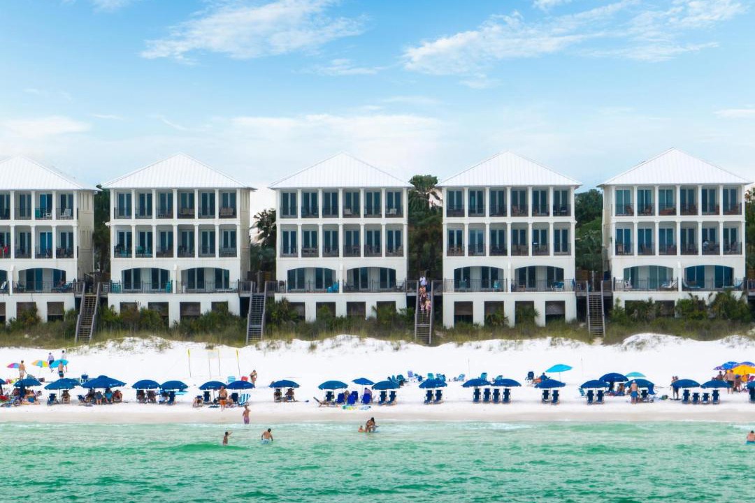 Photo of Others in Delos