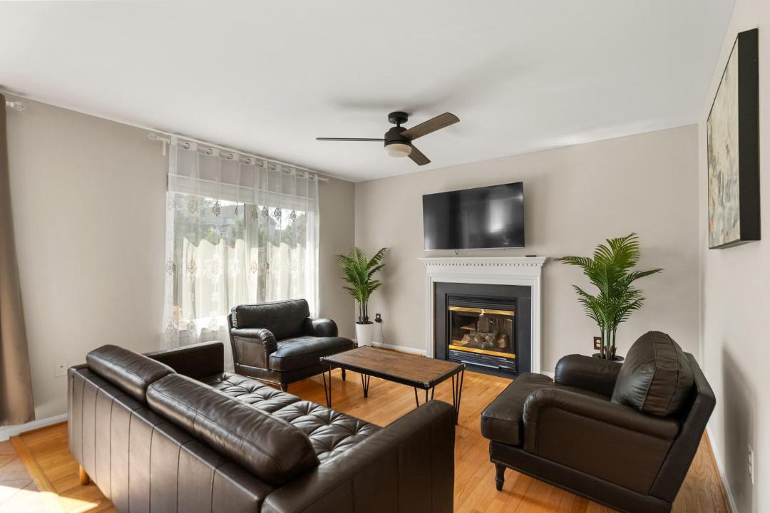 Photo of Livingroom in Dale City