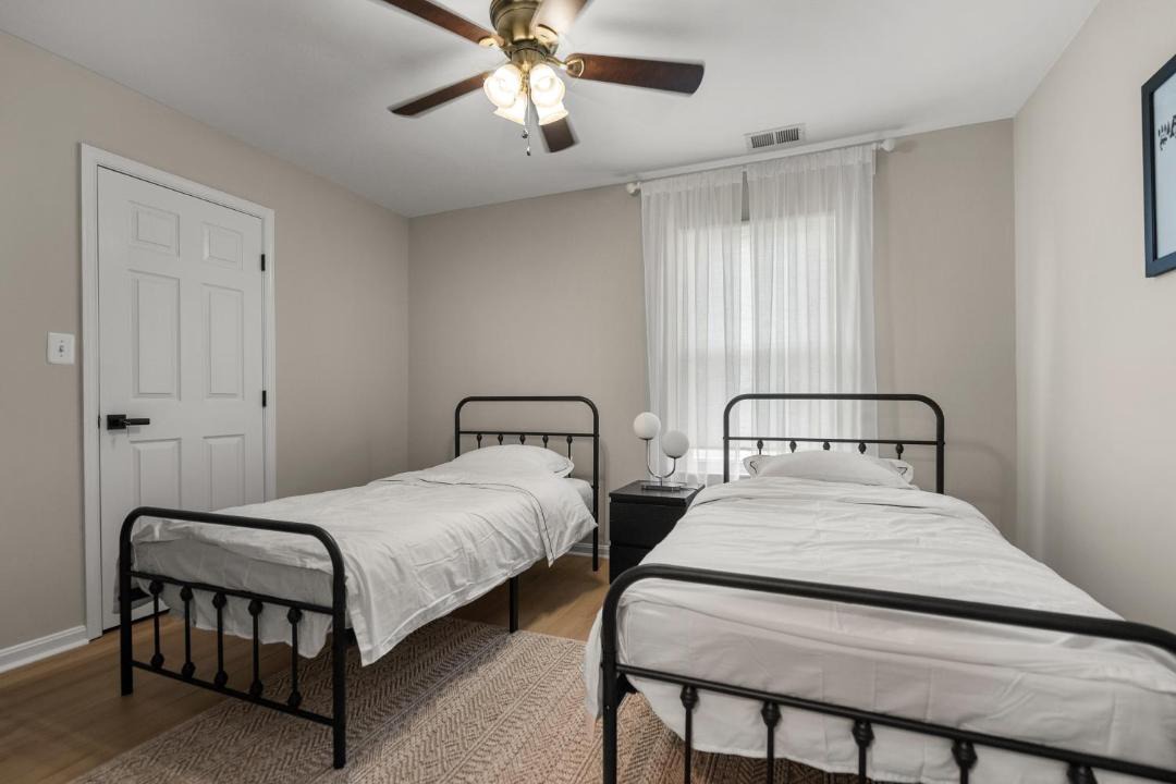 Photo of Bedroom in Dale City