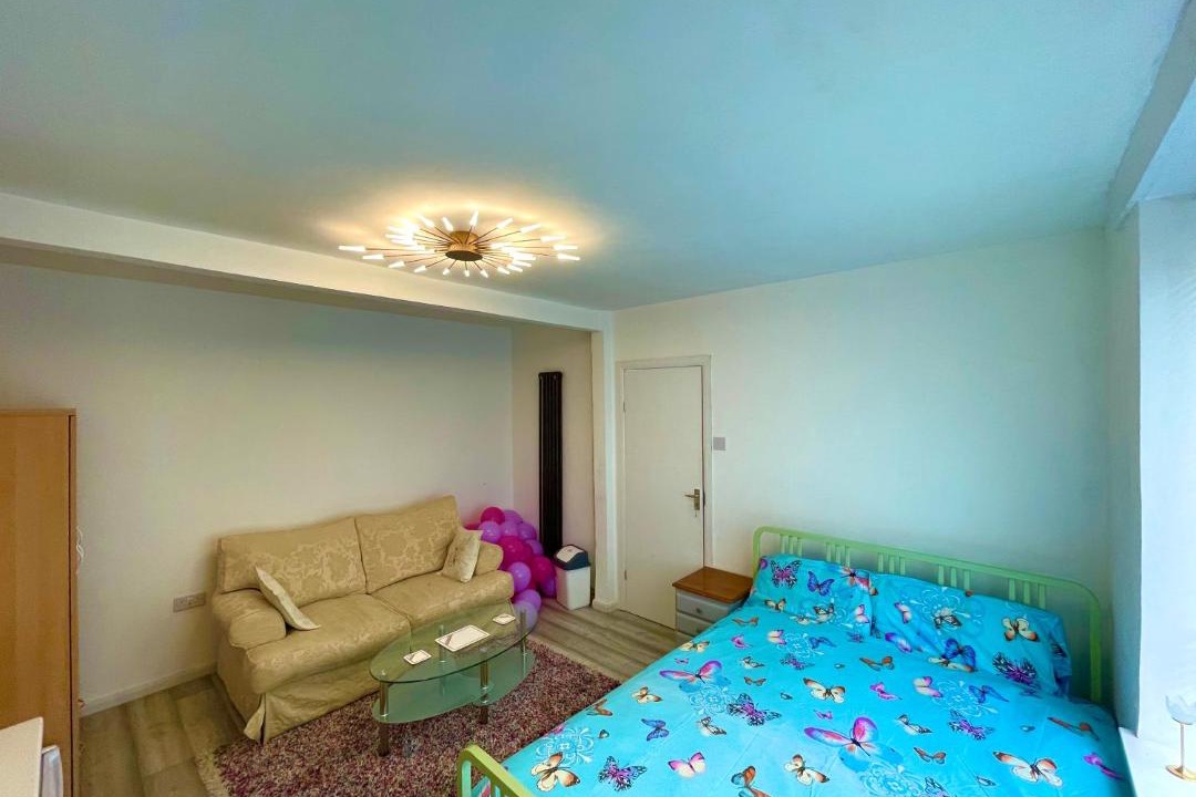 Photo of Others in Wandle Valley