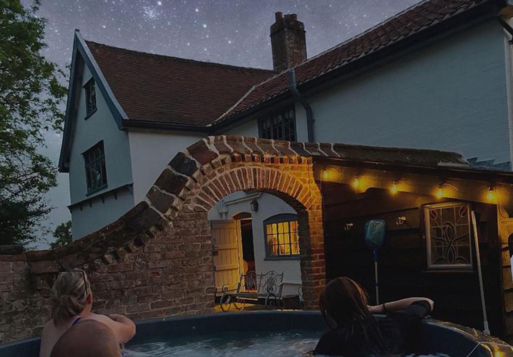 Photo of Others in Eye