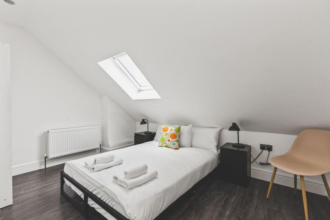 Photo of Bedroom in Coulsdon West