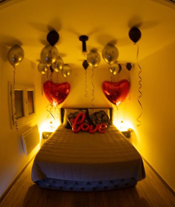 Photo of Bedroom in Lens