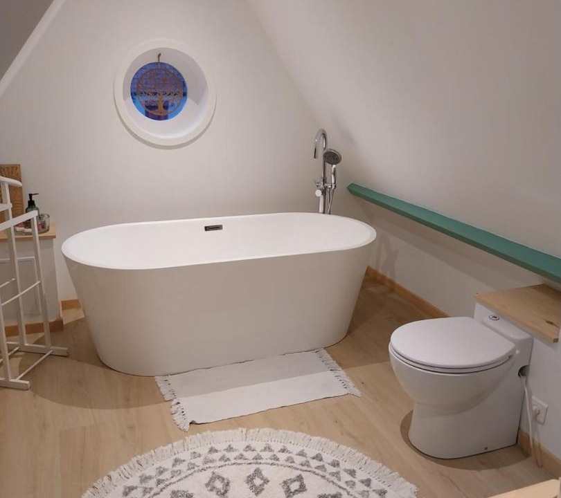 Photo of Bathroom in Louvil