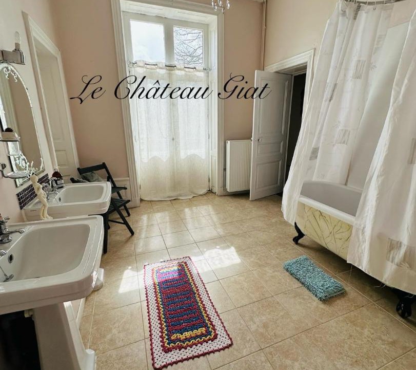 Photo of Others in Giat