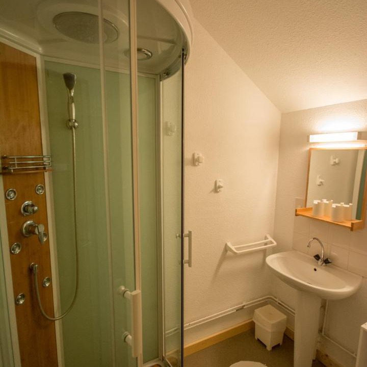 Photo of Bathroom in Corps