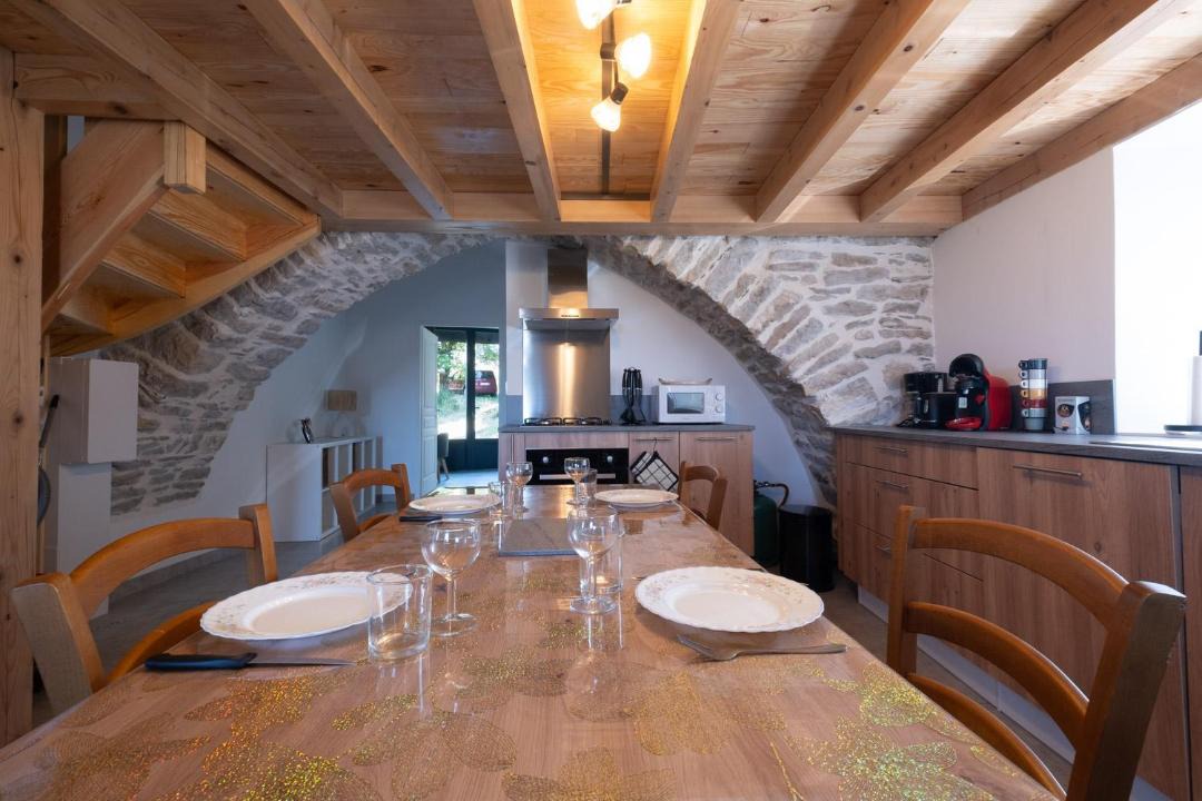 Photo of Kitchen in Fraissinet-de-Fourques