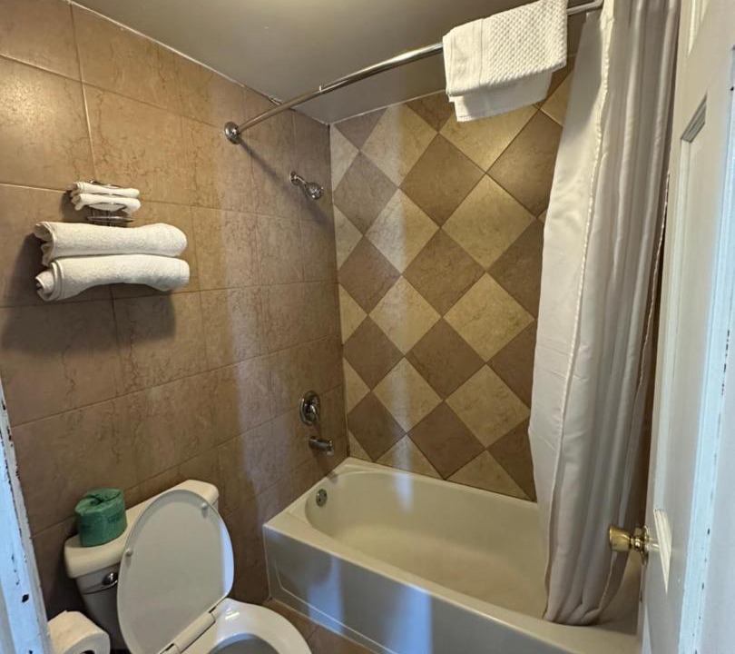 Photo of Bathroom in Worth