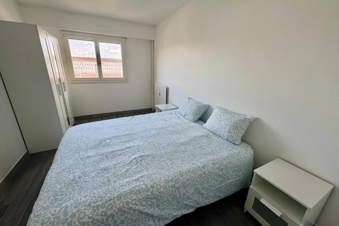 Photo of Bedroom in Melun