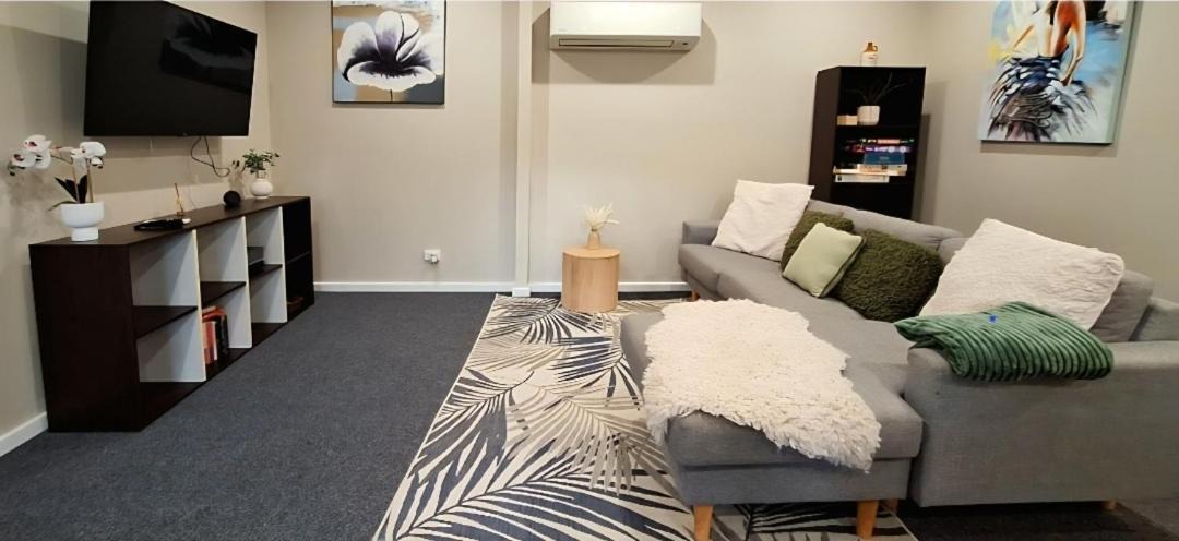 Photo of Others in Altona