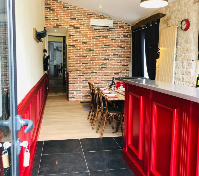 Photo of Kitchen in Corcelles-les-Arts