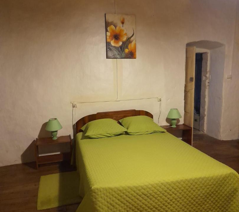 Photo of Bedroom in Belveze