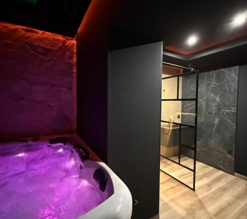 Photo of Bathroom in Faubourg