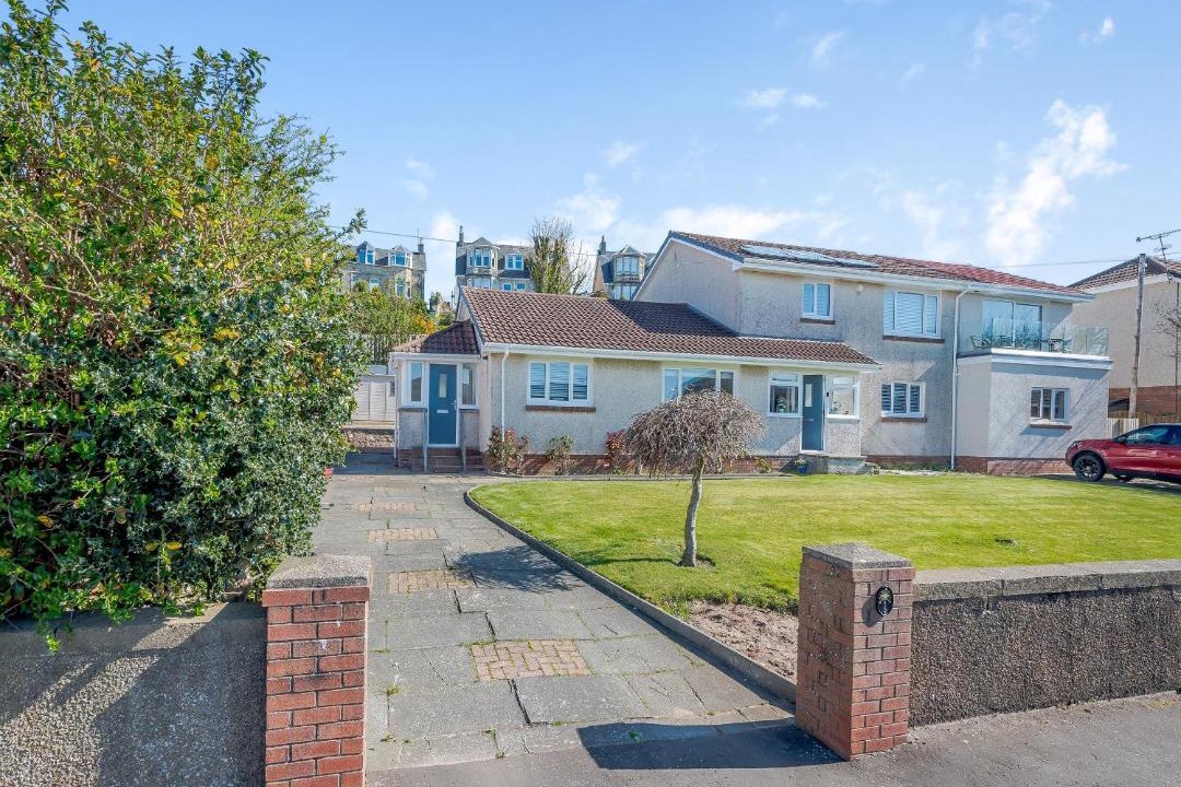 Photo of Others in Seamill