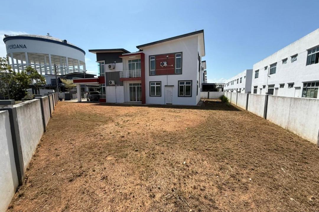 Photo of Others in Serom