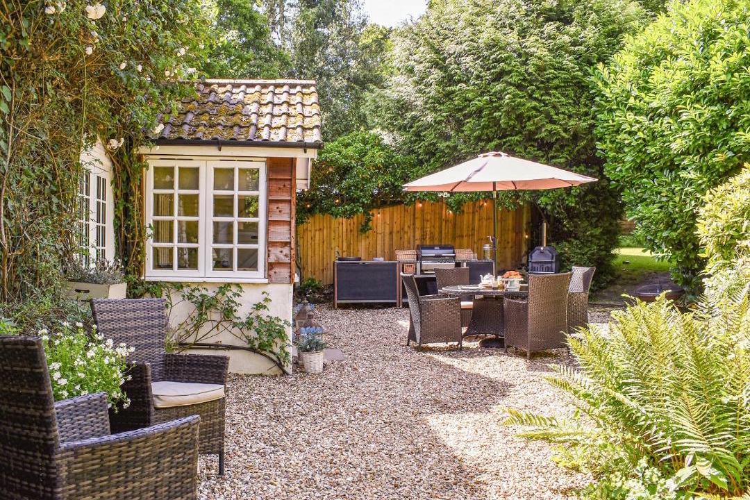 Photo of Others in Burley