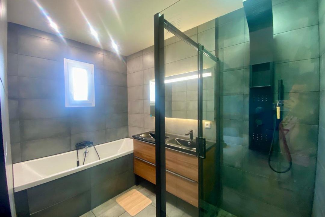 Photo of Bathroom in Avesnes-les-Bapaume